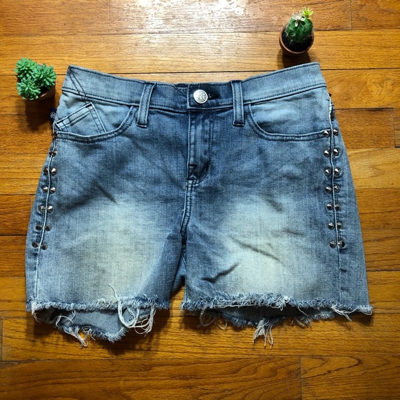 rn 130273 shorts